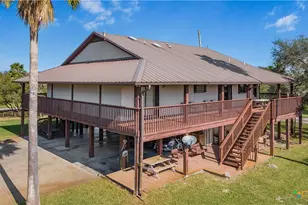 1401 W Main St, Port O'Connor, TX 77982 - Photo 5