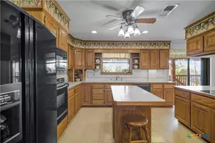 1401 W Main St, Port O'Connor, TX 77982 - Photo 27