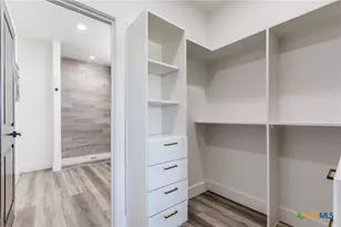 126 E Lachapelle, San Antonio, TX 78204 - Photo 15