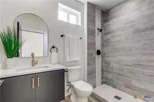 126 E Lachapelle, San Antonio, TX 78204 - Photo 21