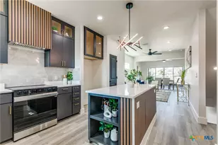 126 E Lachapelle, San Antonio, TX 78204 - Photo 5