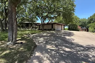 201 Dodds Creek Dr, Gatesville, TX 76528 - Photo 3