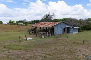 200 Brisco Rd, Marion, TX 78124 - Photo 25