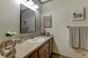 200 Brisco Rd, Marion, TX 78124 - Photo 19