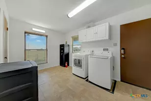 200 Brisco Rd, Marion, TX 78124 - Photo 21