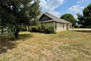 1471 Emily Ln, Seguin, TX 78155 - Photo 3