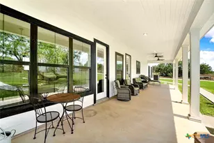 149 County Rd 256, Floresville, TX 78114 - Photo 11