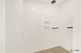 149 County Rd 256, Floresville, TX 78114 - Photo 21