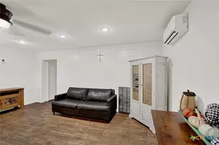 149 County Rd 256, Floresville, TX 78114 - Photo 33