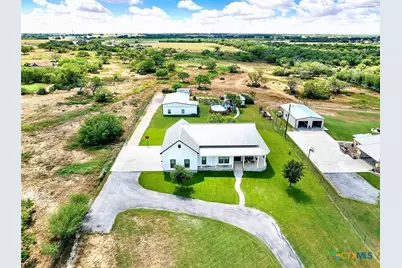 149 County Road 256, Floresville, TX 78114 - Photo 3