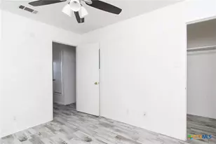 2018 Cedarhill Dr, Killeen, TX 76543 - Photo 9