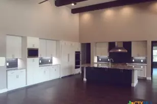 1353 Powder Ridge Rd, New Braunfels, TX 78132 - Photo 7