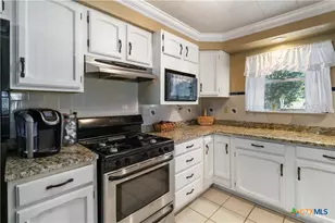 1588 Westview Ct Dr, Canyon Lake, TX 78133 - Photo 9