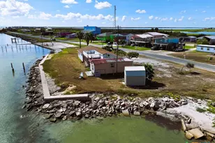 213 S Ocean Dr, Port Lavaca, TX 77979 - Photo 5