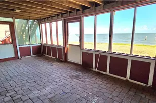 213 S Ocean Dr, Port Lavaca, TX 77979 - Photo 17