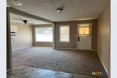 208 Sample Street, Edna, TX 77957 - Photo 3