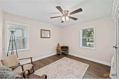 1603 N Davis Avenue, Cameron, TX 76520 - Photo 17