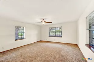 1212 County Rd 337, La Vernia, TX 78121 - Photo 15