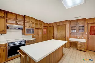 1212 County Rd 337, La Vernia, TX 78121 - Photo 13