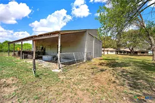 1212 County Rd 337, La Vernia, TX 78121 - Photo 27