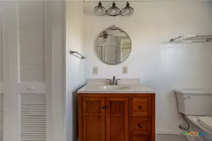 512 McDowell St, Austwell, TX 77950 - Photo 15