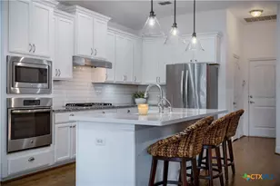 487 Mission Hill Run, New Braunfels, TX 78132 - Photo 11