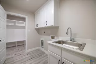 1404 Red Rock Rd, Hewitt, TX 76643 - Photo 21