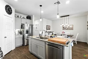 1741 James St, New Braunfels, TX 78130 - Photo 7