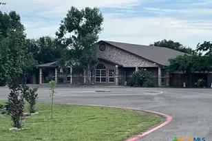 628 E Veterans Memorial Blvd, Harker Heights, TX 76548 - Photo 1