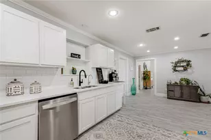 1299 Oakridge Dr, Blanco, TX 78606 - Photo 7