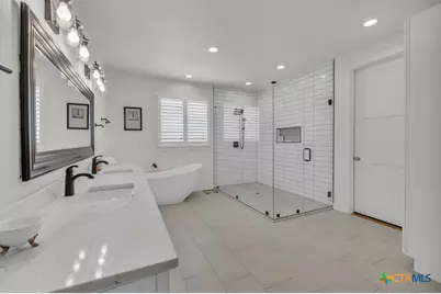 2437 Kookaburra Drive, New Braunfels, TX 78132 - Photo 19