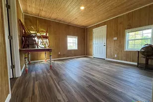 8060 Cr 210 Rd, Bertram, TX 78605 - Photo 33