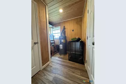 8060 Cr 210 Road, Bertram, TX 78605 - Photo 37