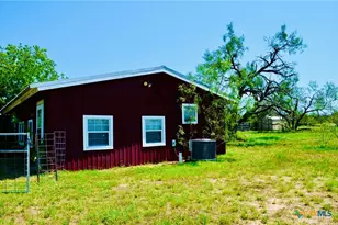 8060 Cr 210 Rd, Bertram, TX 78605 - Photo 15