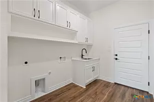 11042 Eagle Walk Blvd, Salado, TX 76571 - Photo 31