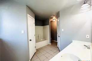 308 Woods Dr, Gatesville, TX 76528 - Photo 11