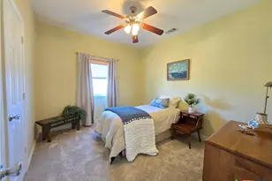 1588 W Bayshore Dr, Palacios, TX 77465 - Photo 27