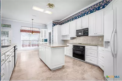 622 Evergreen Lane, New Braunfels, TX 78130 - Photo 9