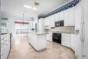 622 Evergreen Ln, New Braunfels, TX 78130 - Photo 9