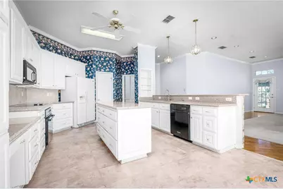 622 Evergreen Lane, New Braunfels, TX 78130 - Photo 11