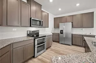 3865 Bentwood Way, New Braunfels, TX 78130 - Photo 3