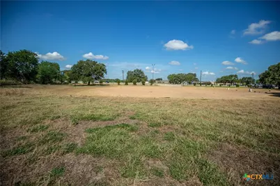 2125 N Esplanade Street, Cuero, TX 77954 - Photo 25