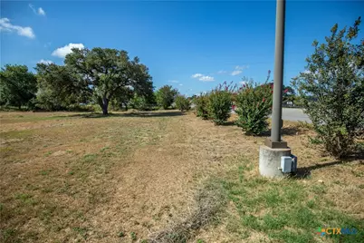 2125 N Esplanade Street, Cuero, TX 77954 - Photo 17