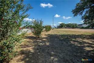 2125 N Esplanade St, Cuero, TX 77954 - Photo 19