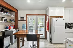 683 & 695 Albert St, New Braunfels, TX 78130 - Photo 31