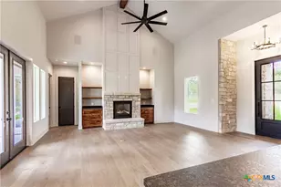 205 Timber Pl, La Vernia, TX 78121 - Photo 13