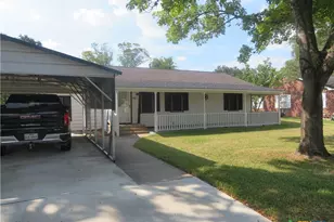 110 Sandra, Edna, TX 77957 - Photo 31