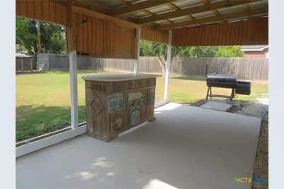 110 Sandra, Edna, TX 77957 - Photo 13