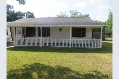 110 Sandra, Edna, TX 77957 - Photo 1