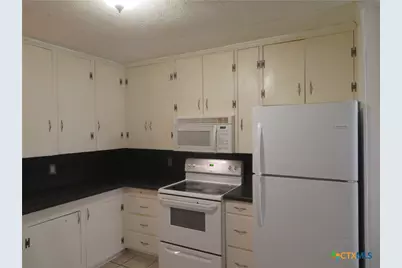 110 Sandra, Edna, TX 77957 - Photo 15